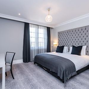 Deluxe Zimmer mit Kingsize-Bett
